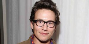 jonathan taylor thomas wife